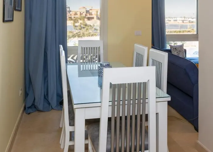 Bright & Breezy 1 Bedroom Mangroovy W Pool & Access * Hurghada